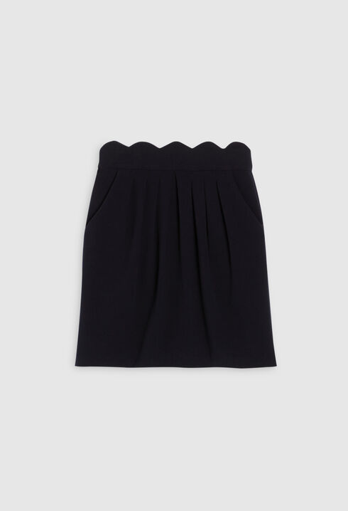 Short skirt with shell details