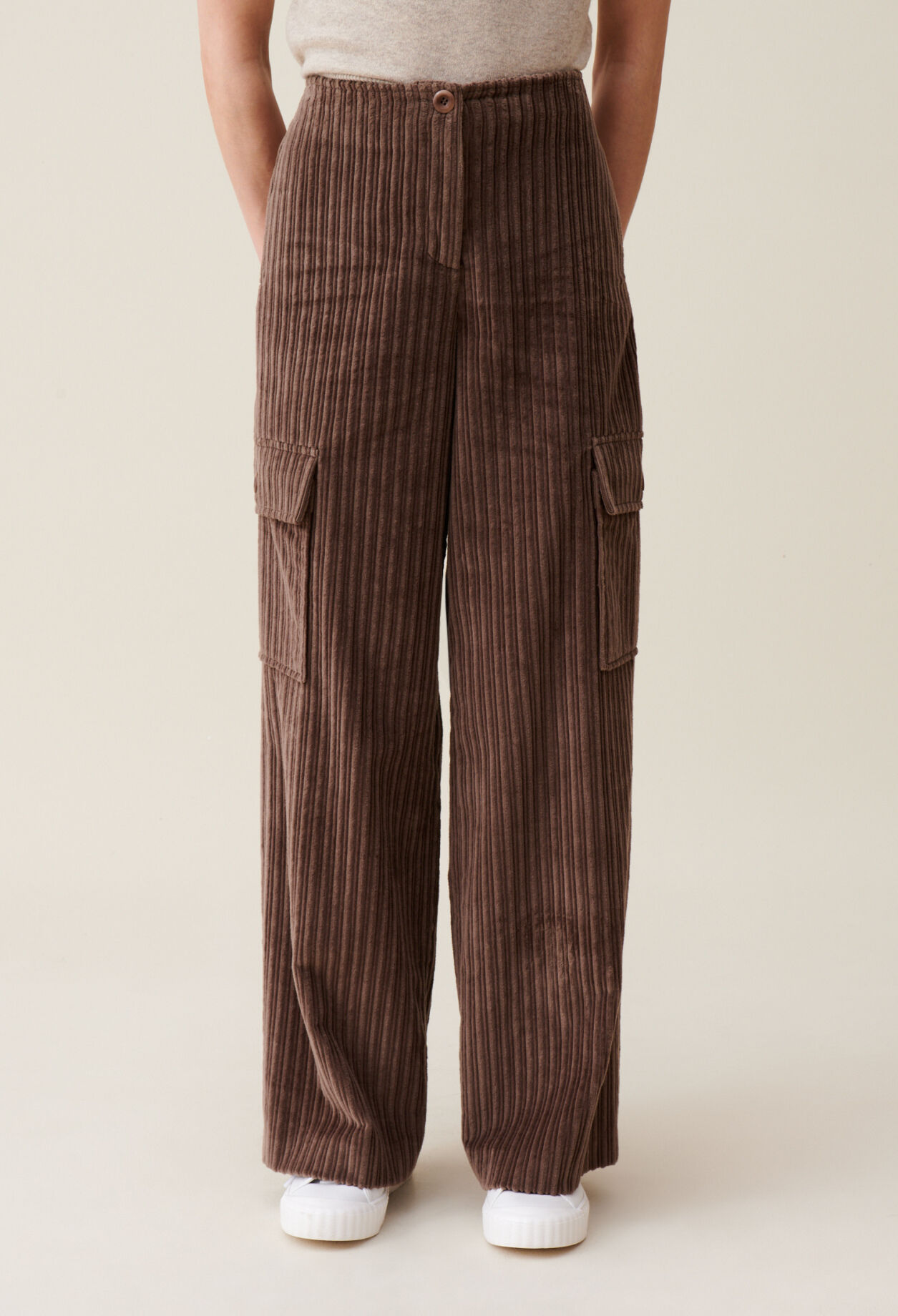 Pantalon cargo large velour côtelé