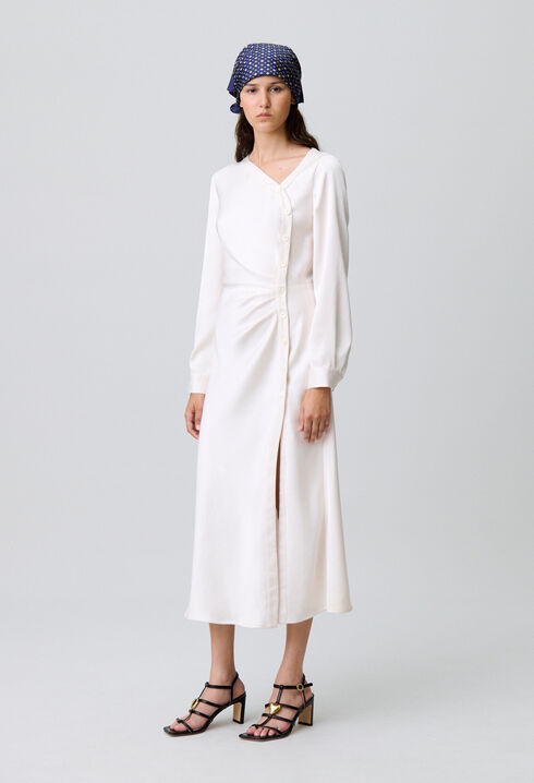 Robe longue satinée fluide