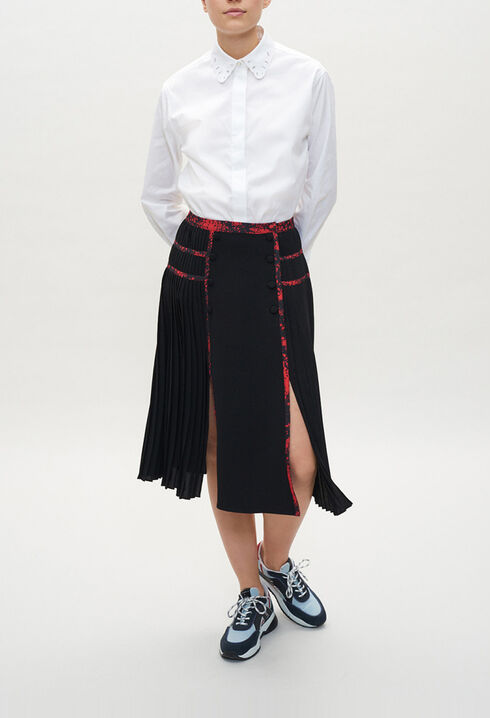 Black medium-length skirt