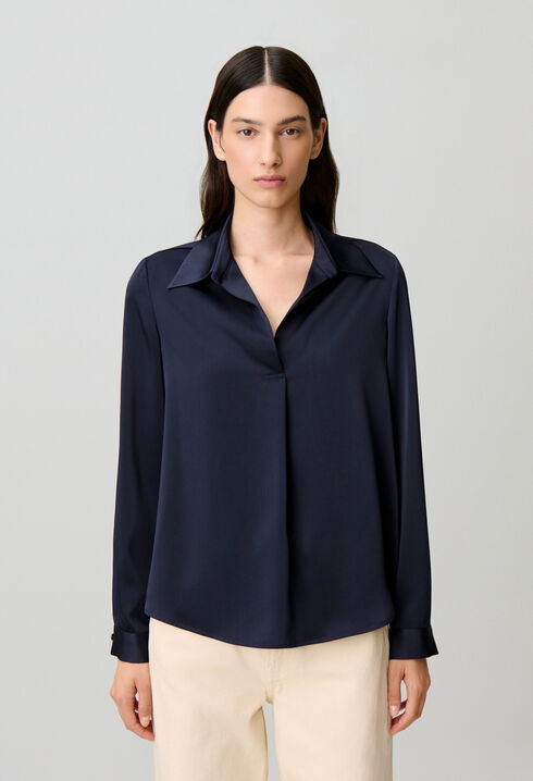 Straight pleated blouse