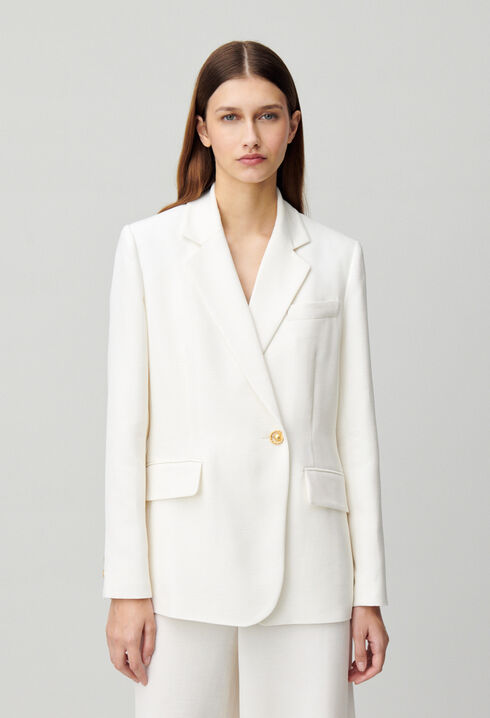 Buttoned blazer