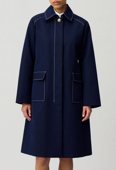 Mittellanger taillierter Trenchcoat