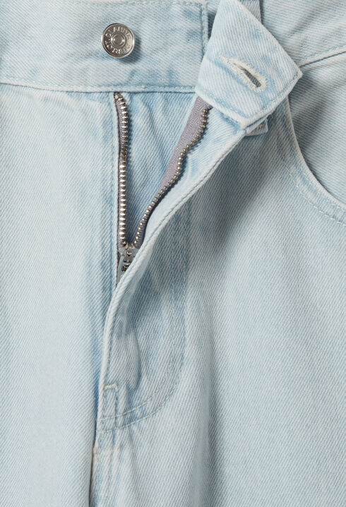 Washed denim jeans