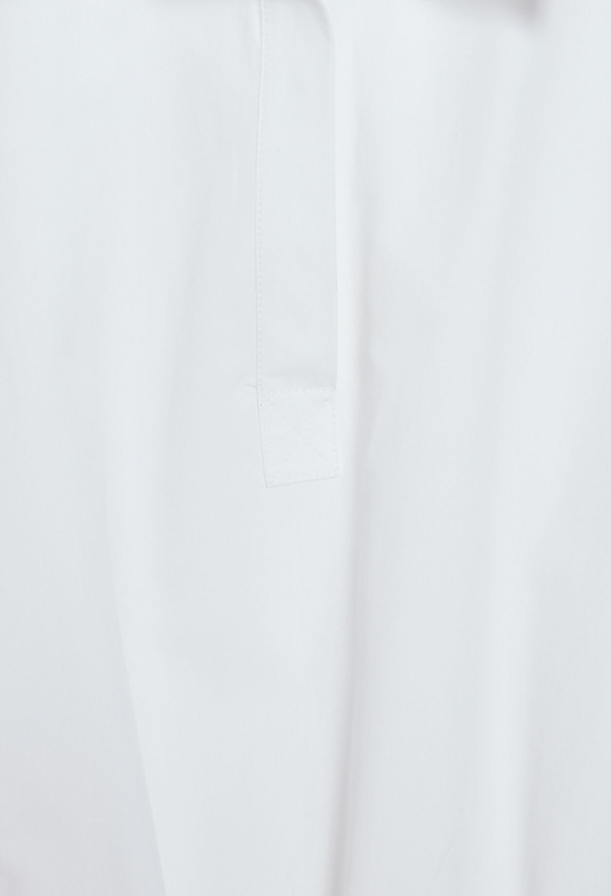 Kurzes Kleid, Polo-Kragen