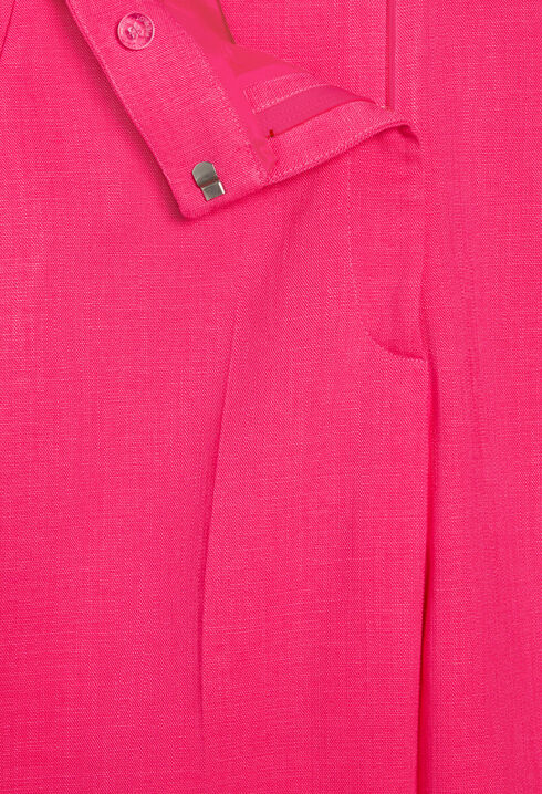 Loose pink trousers