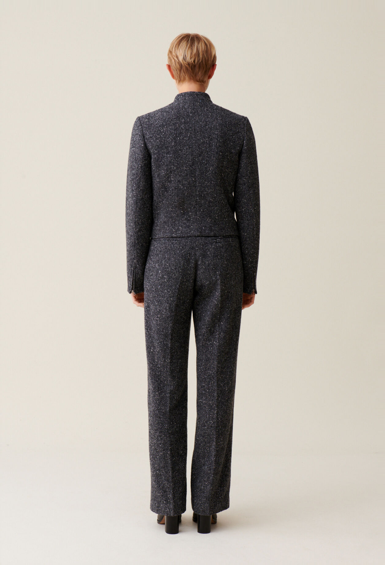 Kurze Jacke aus grauer Wollmischung