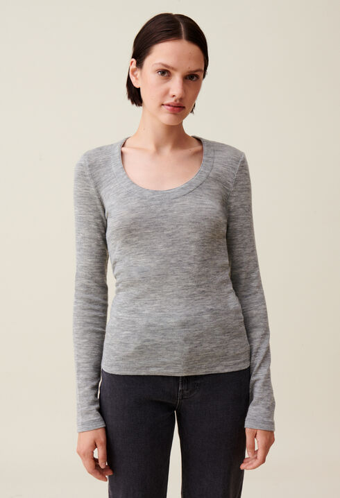Top maille ajusté col rond gris