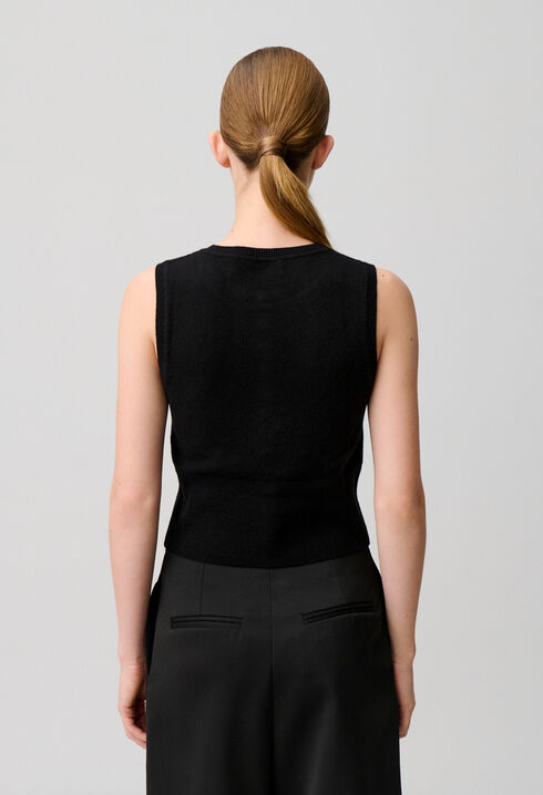 Top maille boutonn&eacute;