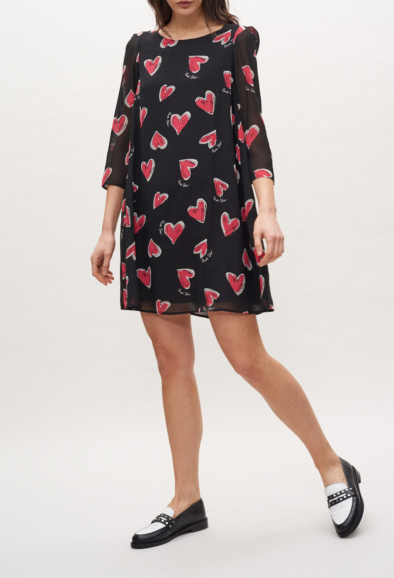 Ausgestelltes kurzes Kleid