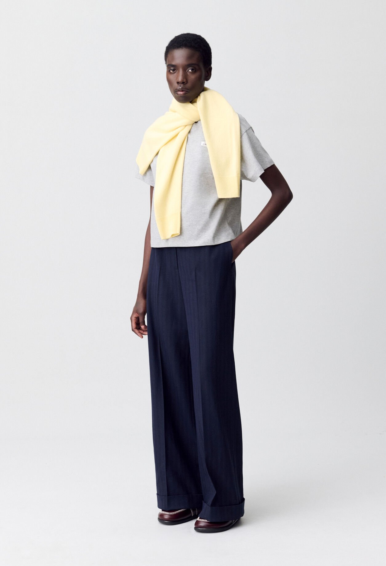 Straight-leg tailored trousers