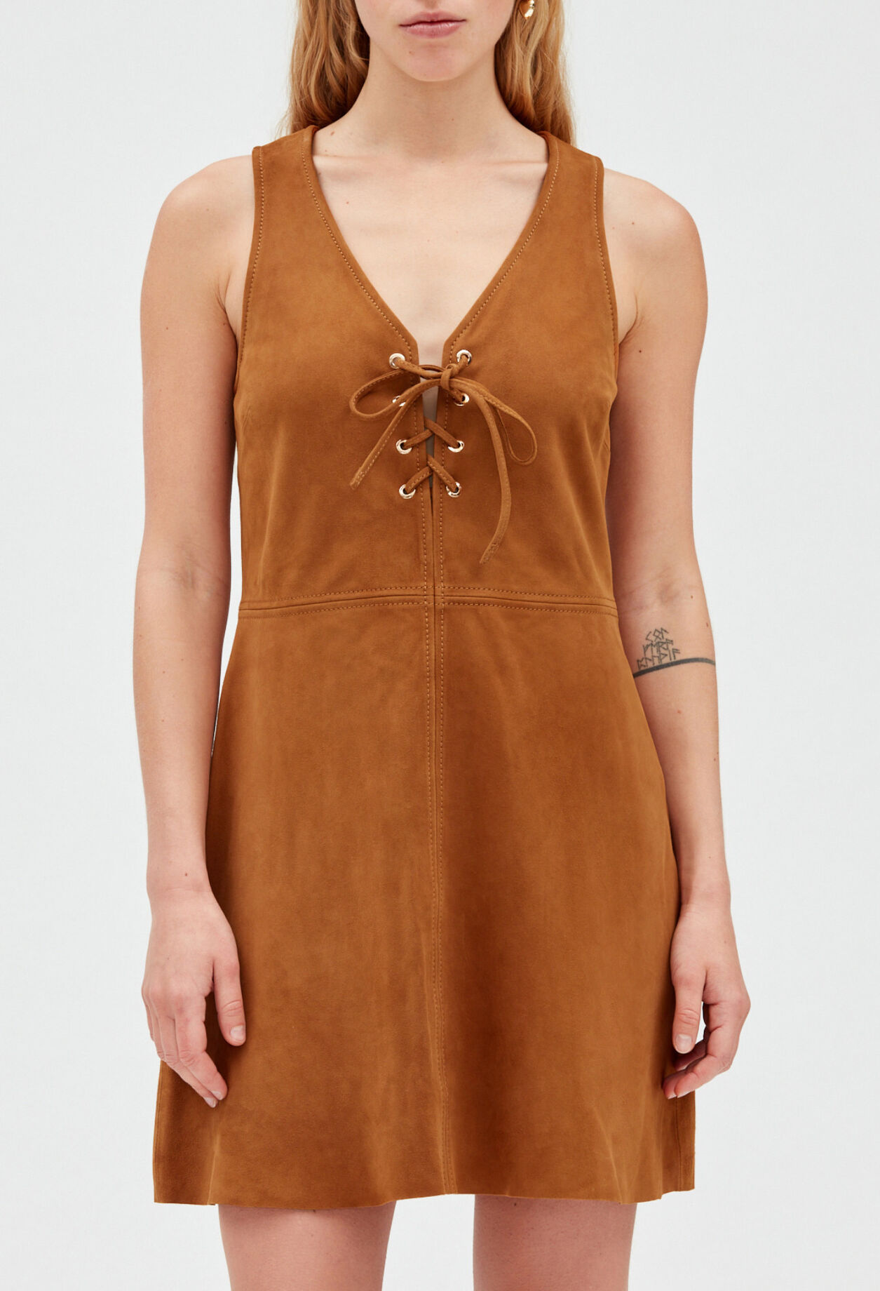 Robe en cuir suede