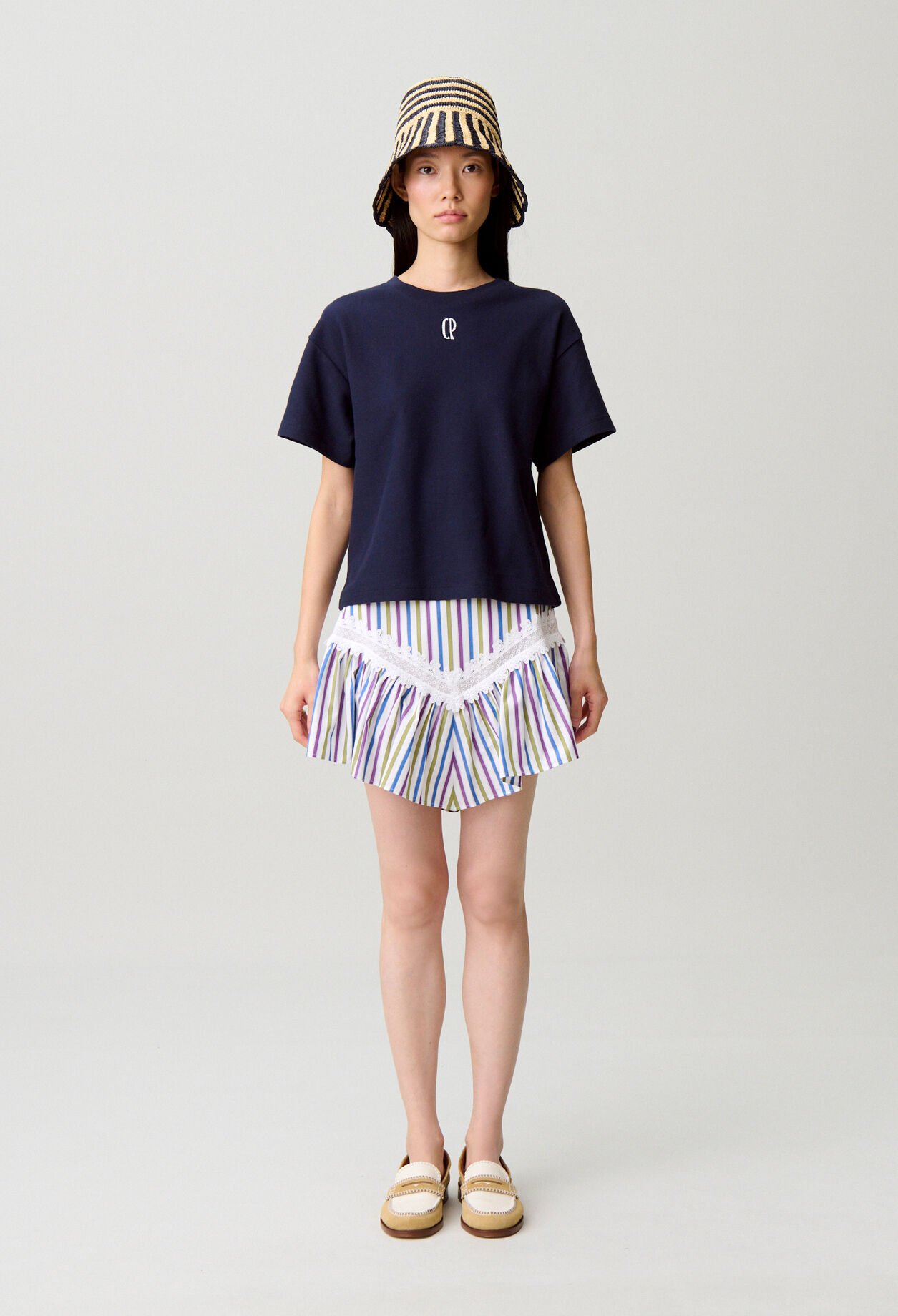 Gestreifter kurzer Rock