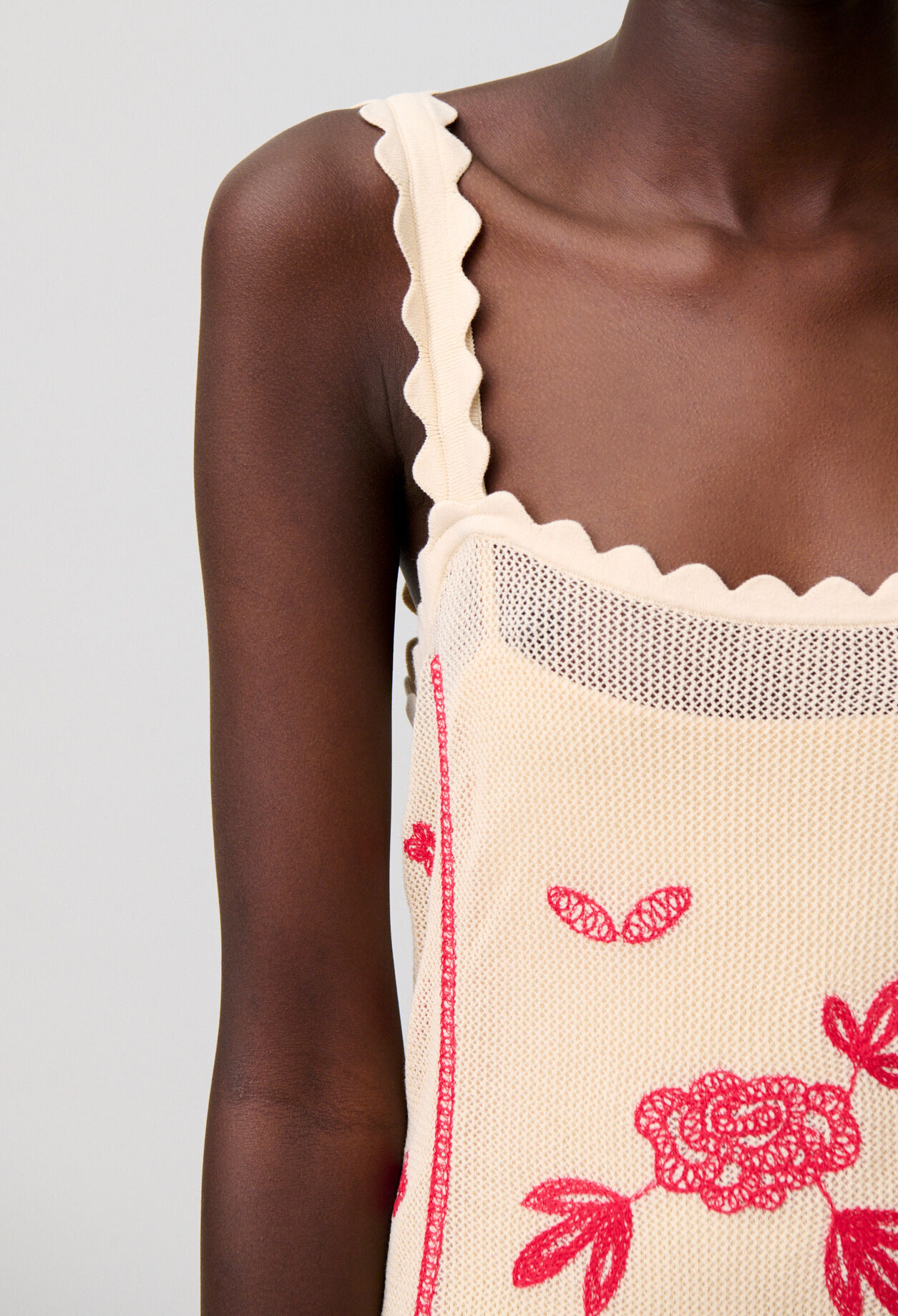 Robe midi broderies florales