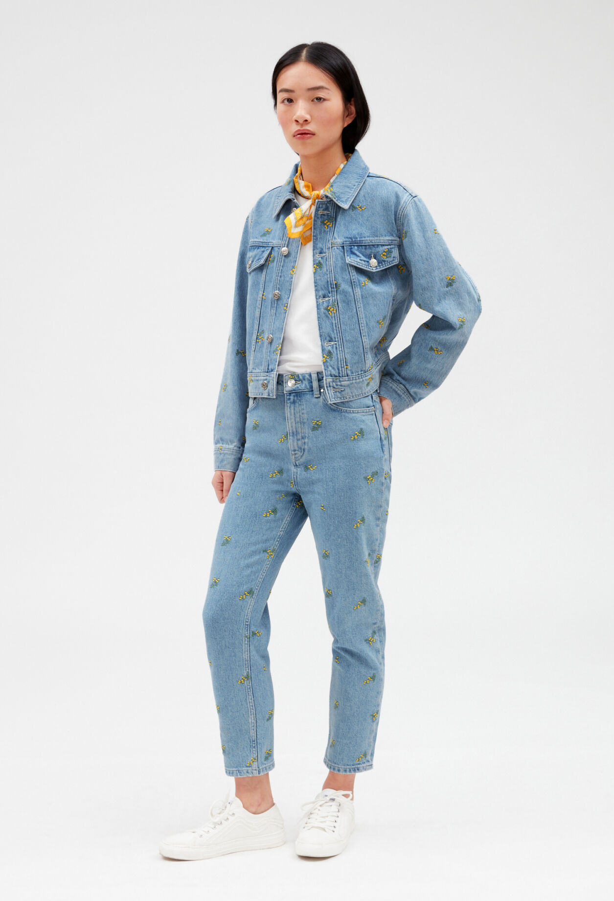 Denim jacket with mimosa pattern