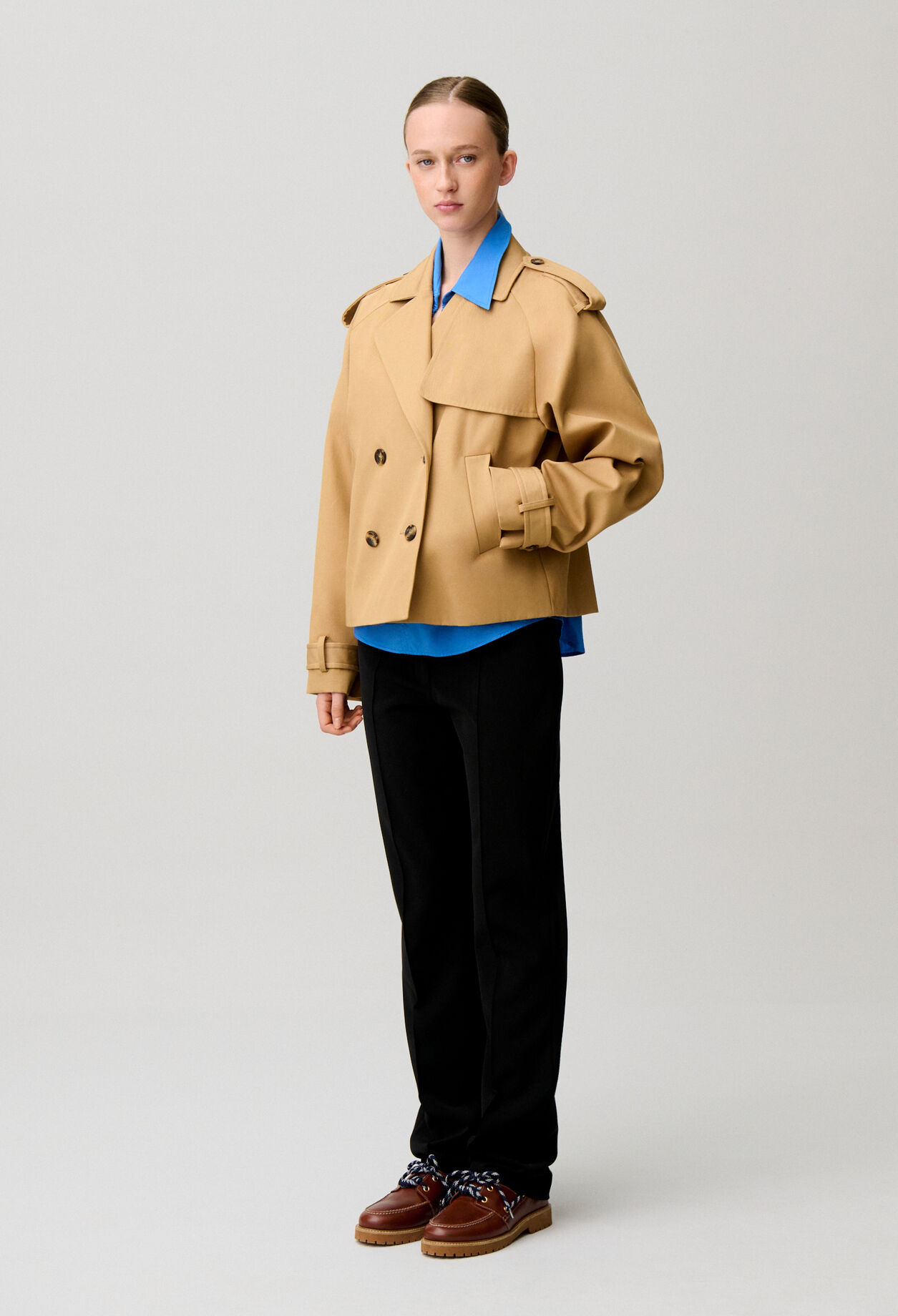 Kurzer Trenchcoat