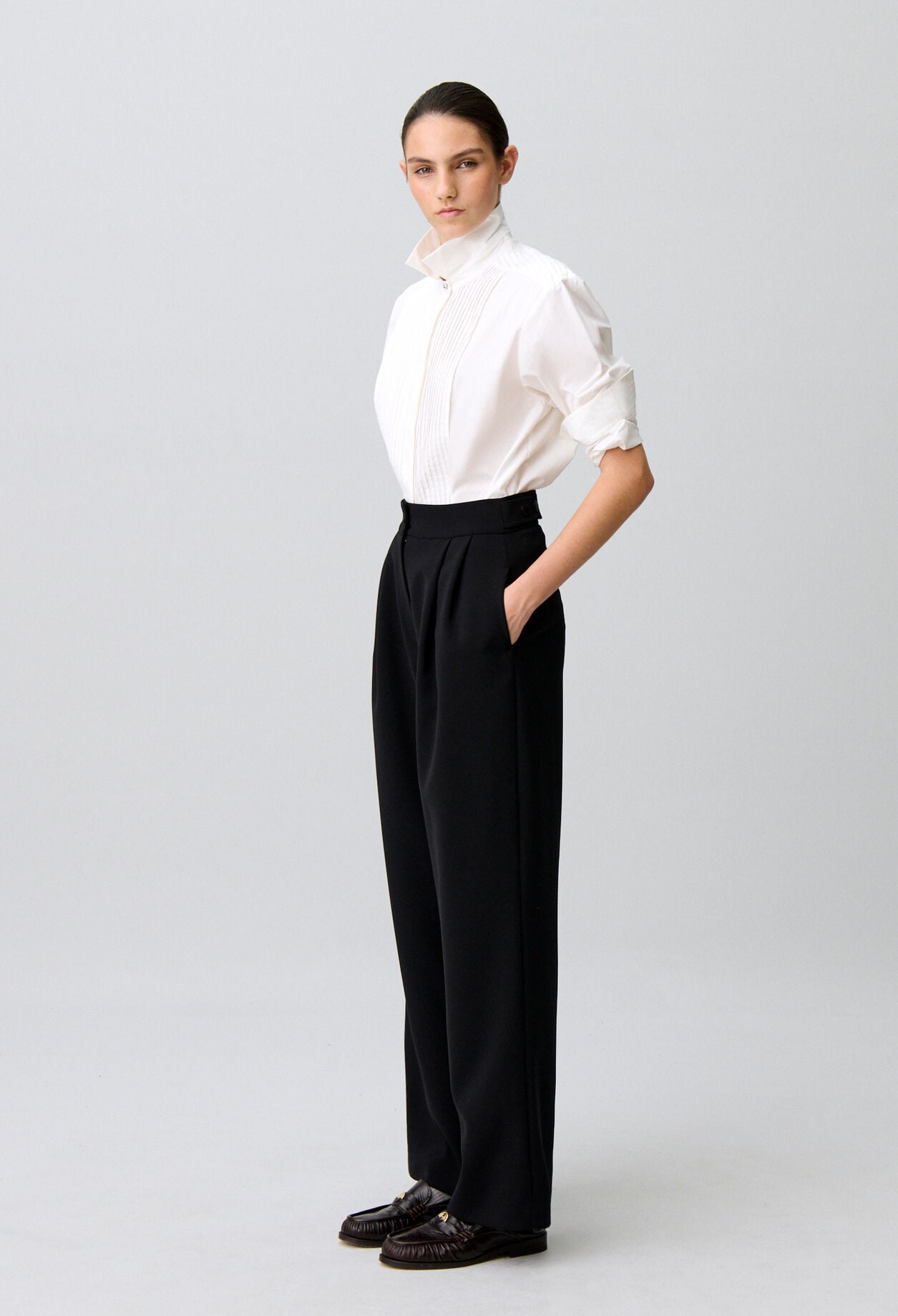 Tailored straight wide trousers
