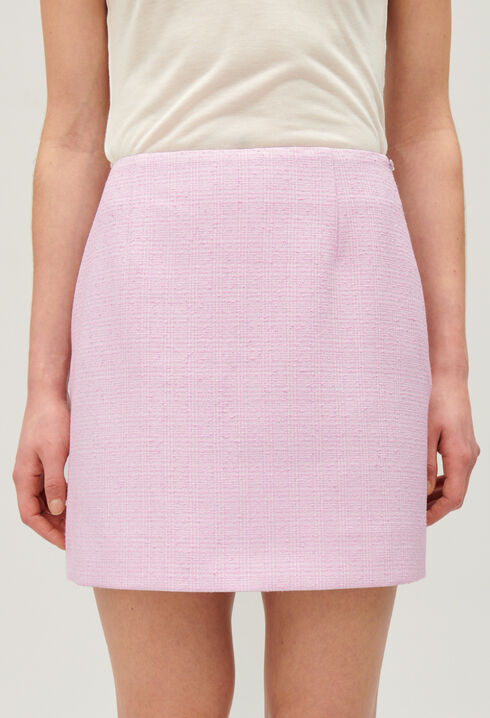 Short tweed skirt