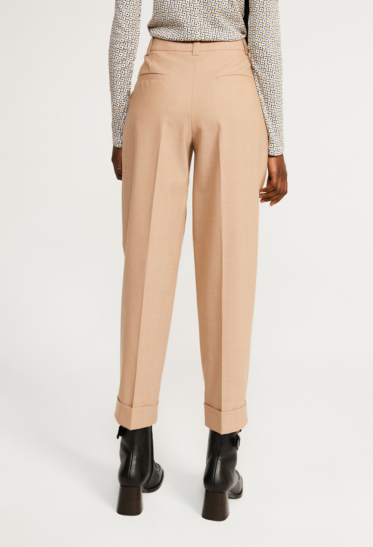 Trousers made from traceable wool