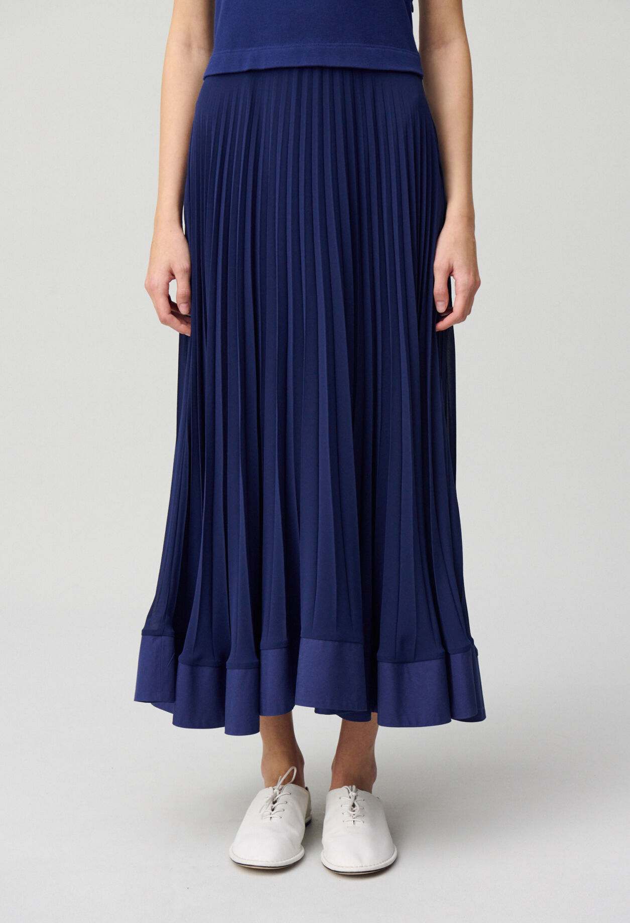Langes Trompe-l'œil-Kleid