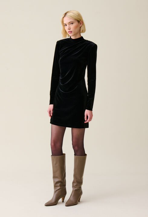 Schwarzes kurzes Samtkleid