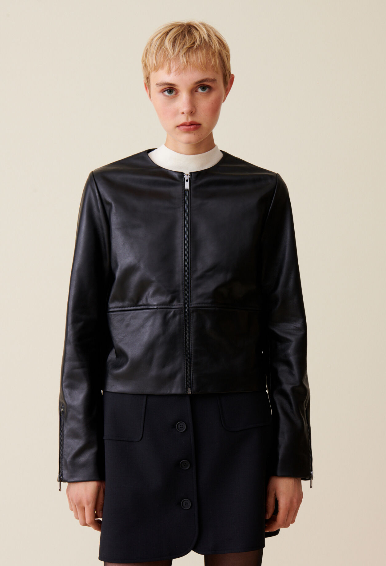 Kurze Lederjacke, Rundkragen
