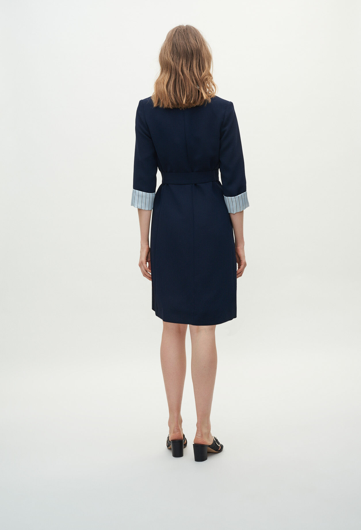 Robe aux poignets contrastants