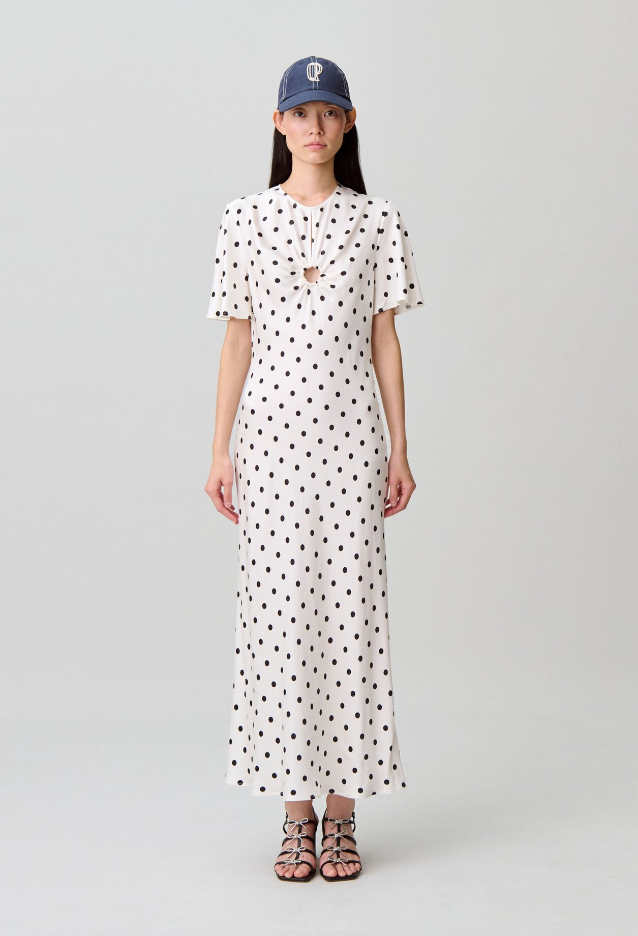 Robe longue satin&eacute;e &agrave; pois