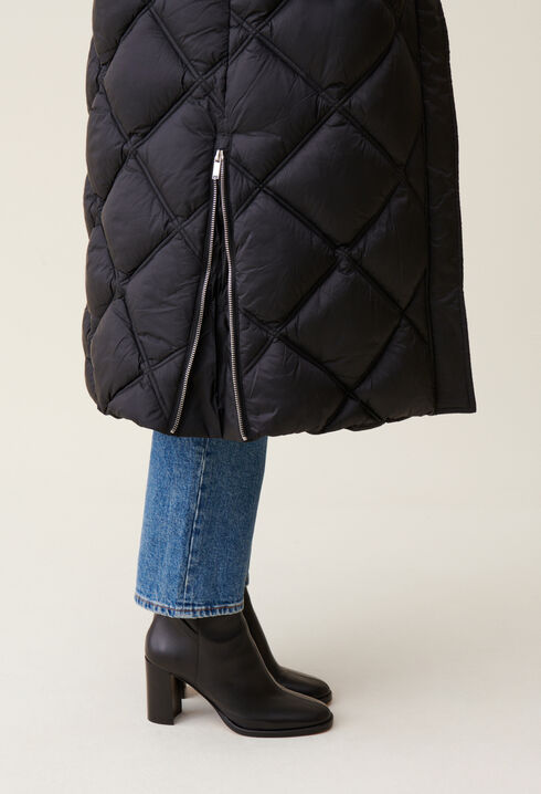 Lange Steppjacke Kapuze