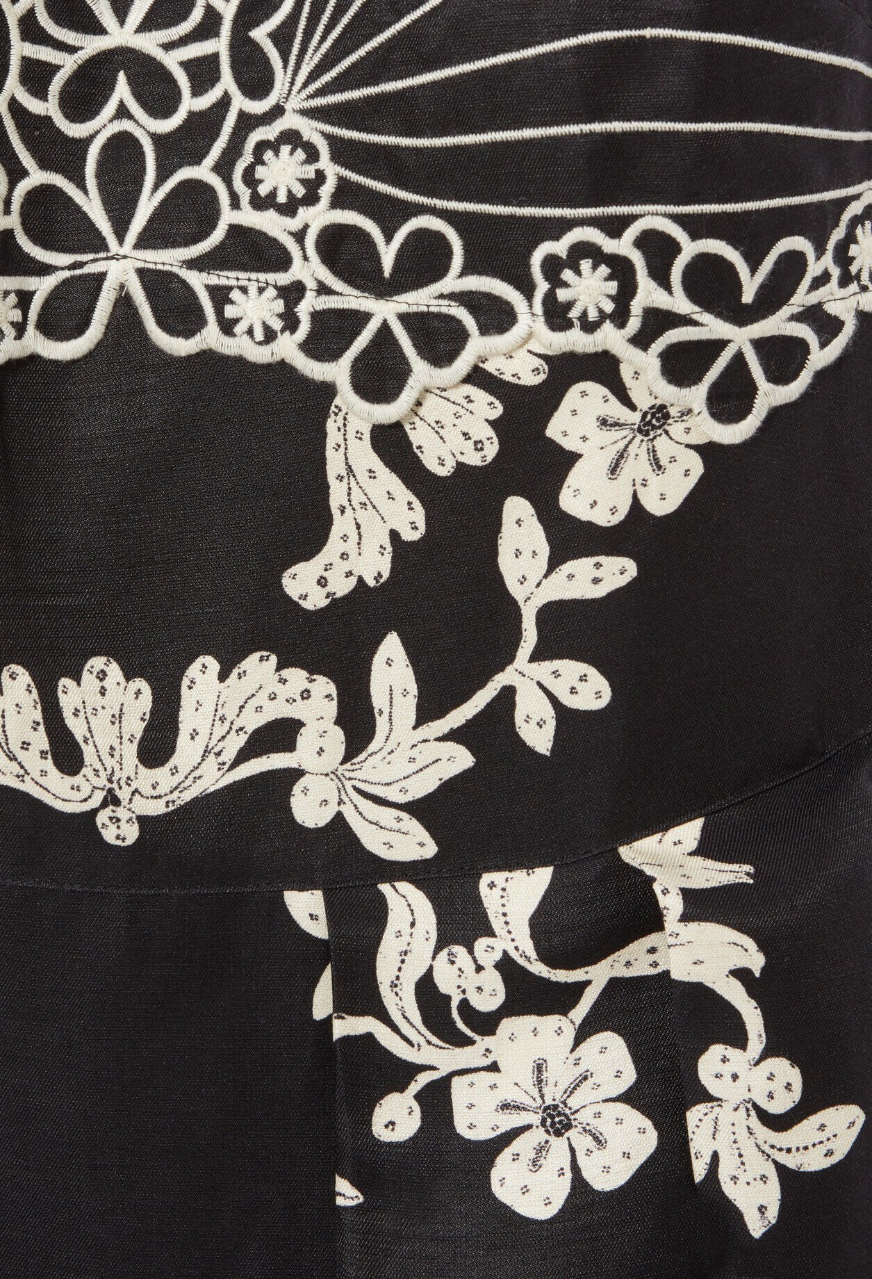 Robe longue d&eacute;collet&eacute;e