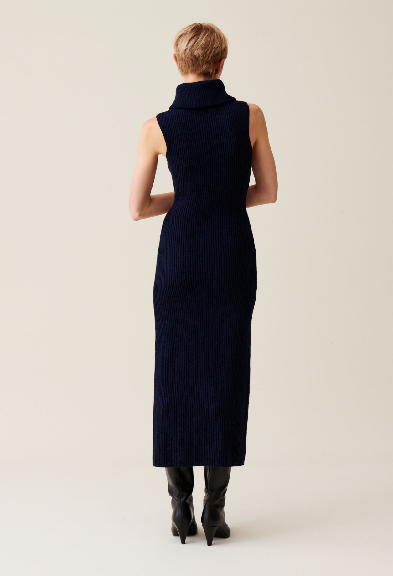 Robe maille zippée col montant