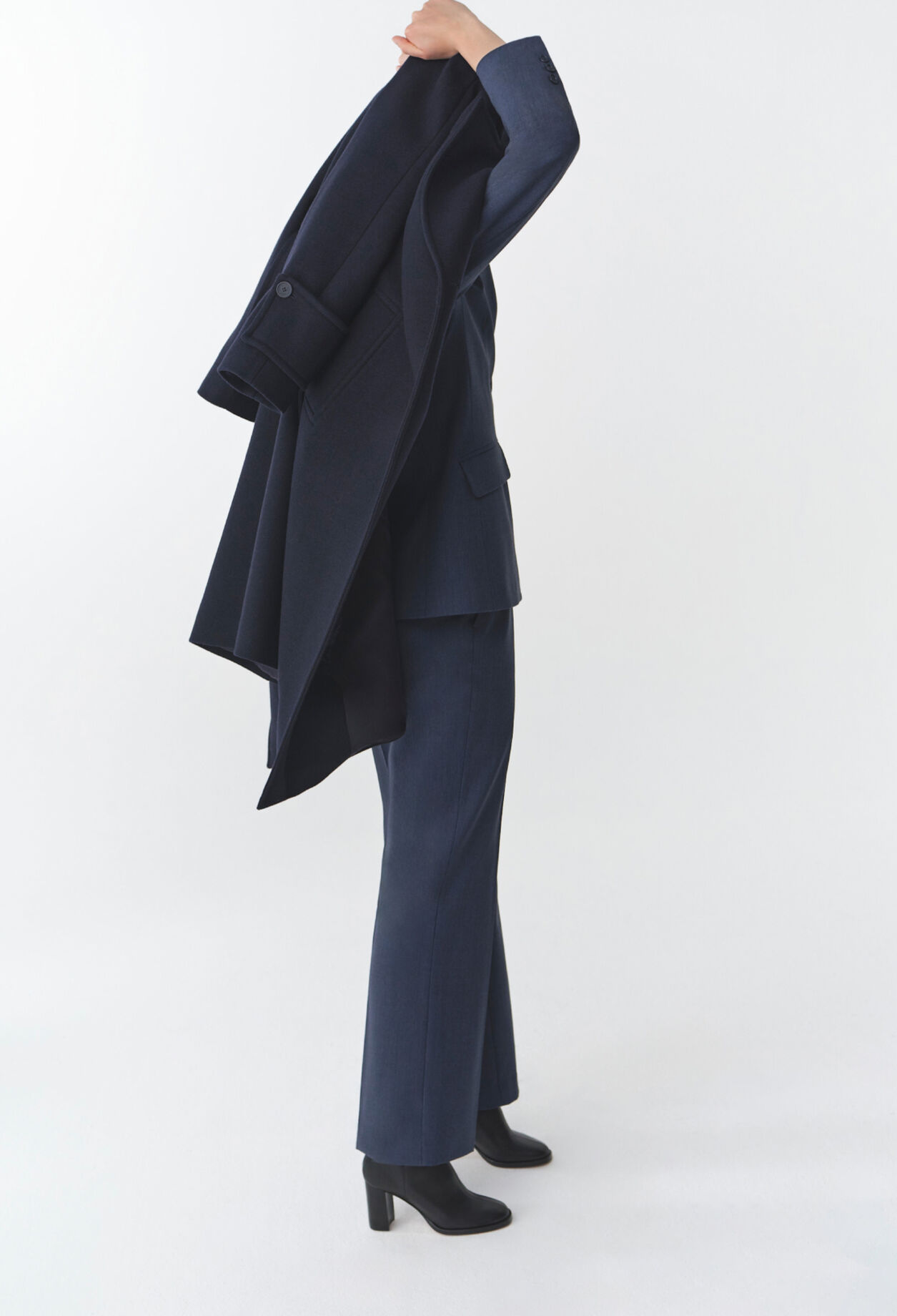 Wollmantel im Trenchcoat-Stil