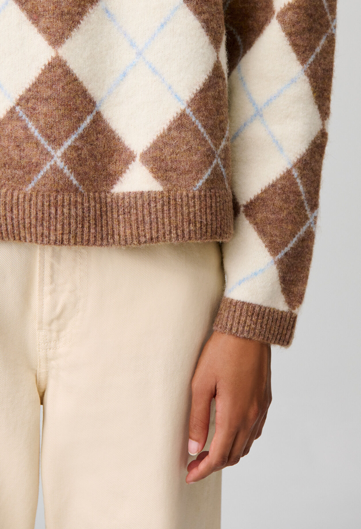 Mehrfarbiger gerader Pullover