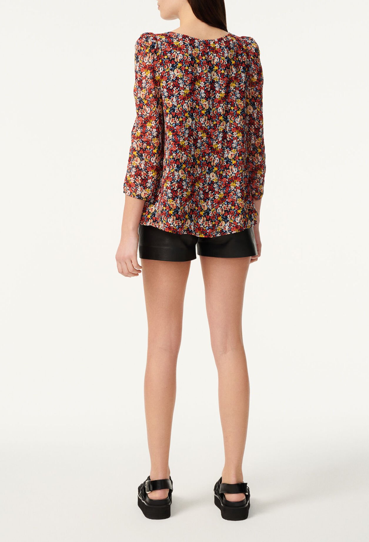 Flowing blouse
