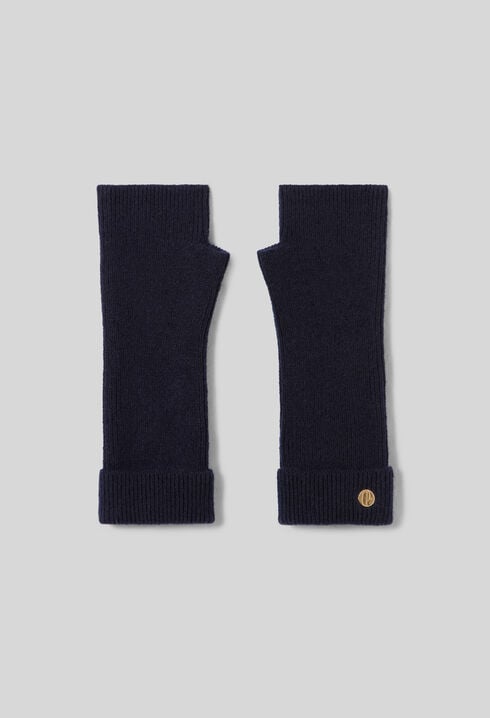 Wool mitts with gold CP rivet