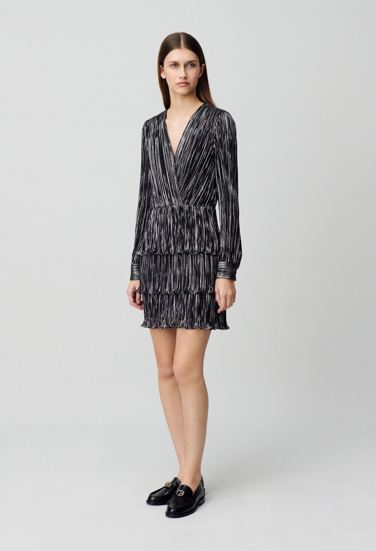 Kurzes Silber Kleid mit Volants