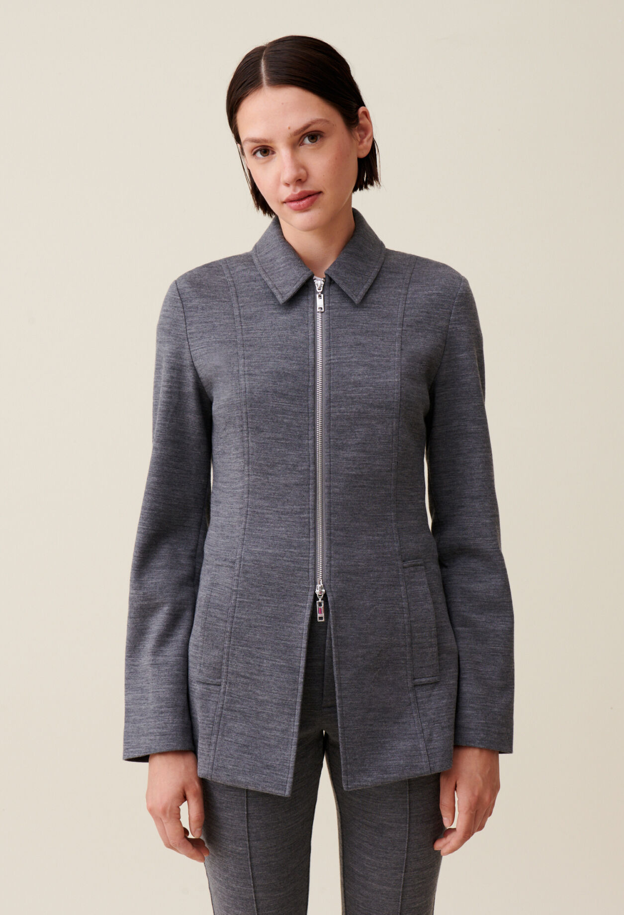 Taillierter Reißverschluss-Blazer