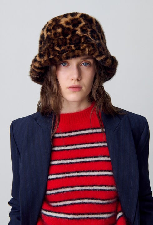 Leopard bucket hat