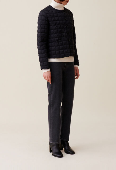 Kurze, leichte Steppjacke