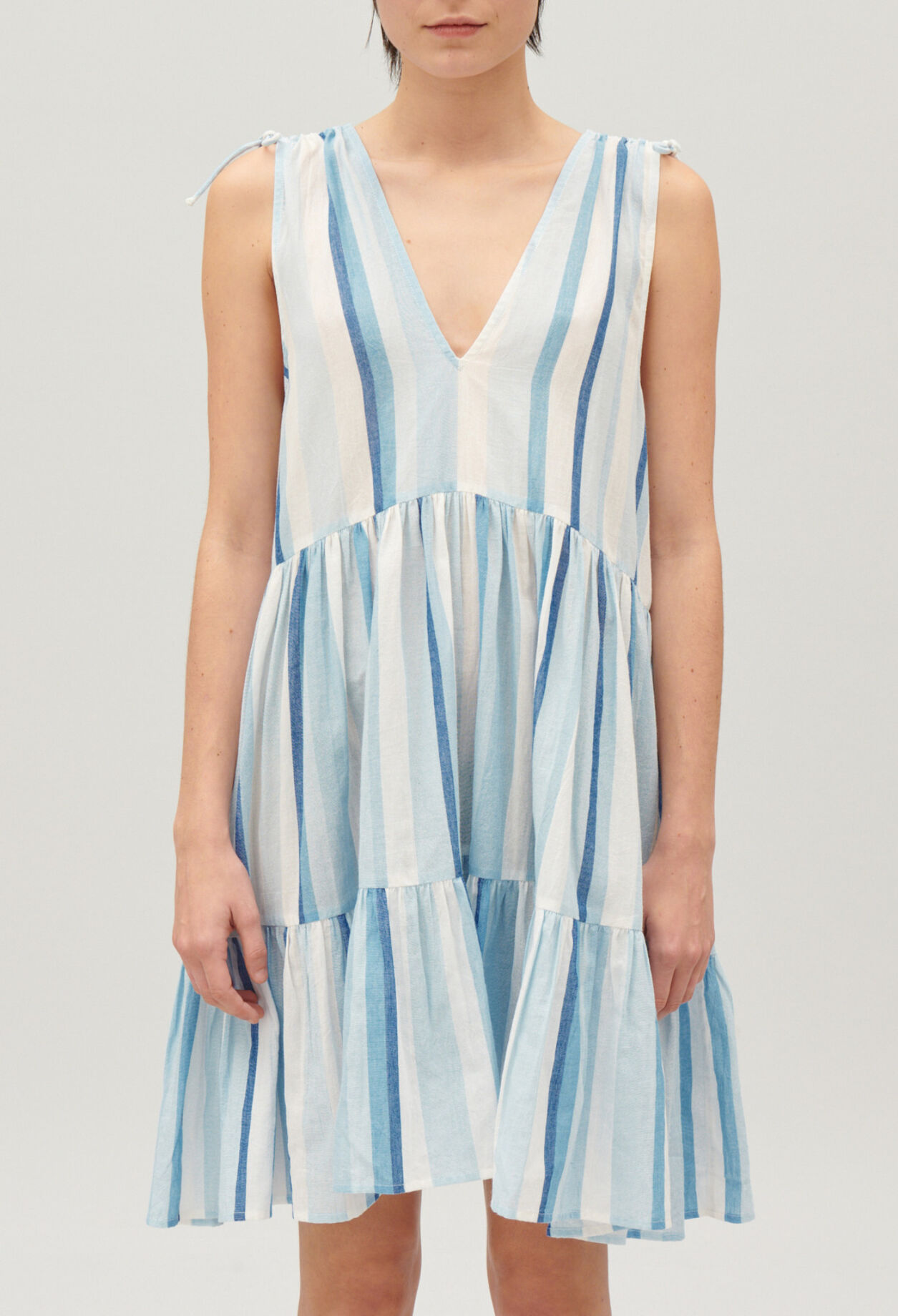 Kurz&auml;rmeliges Kleid mit Streifen