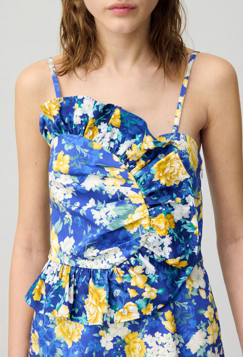 Robe courte volant&eacute;e
