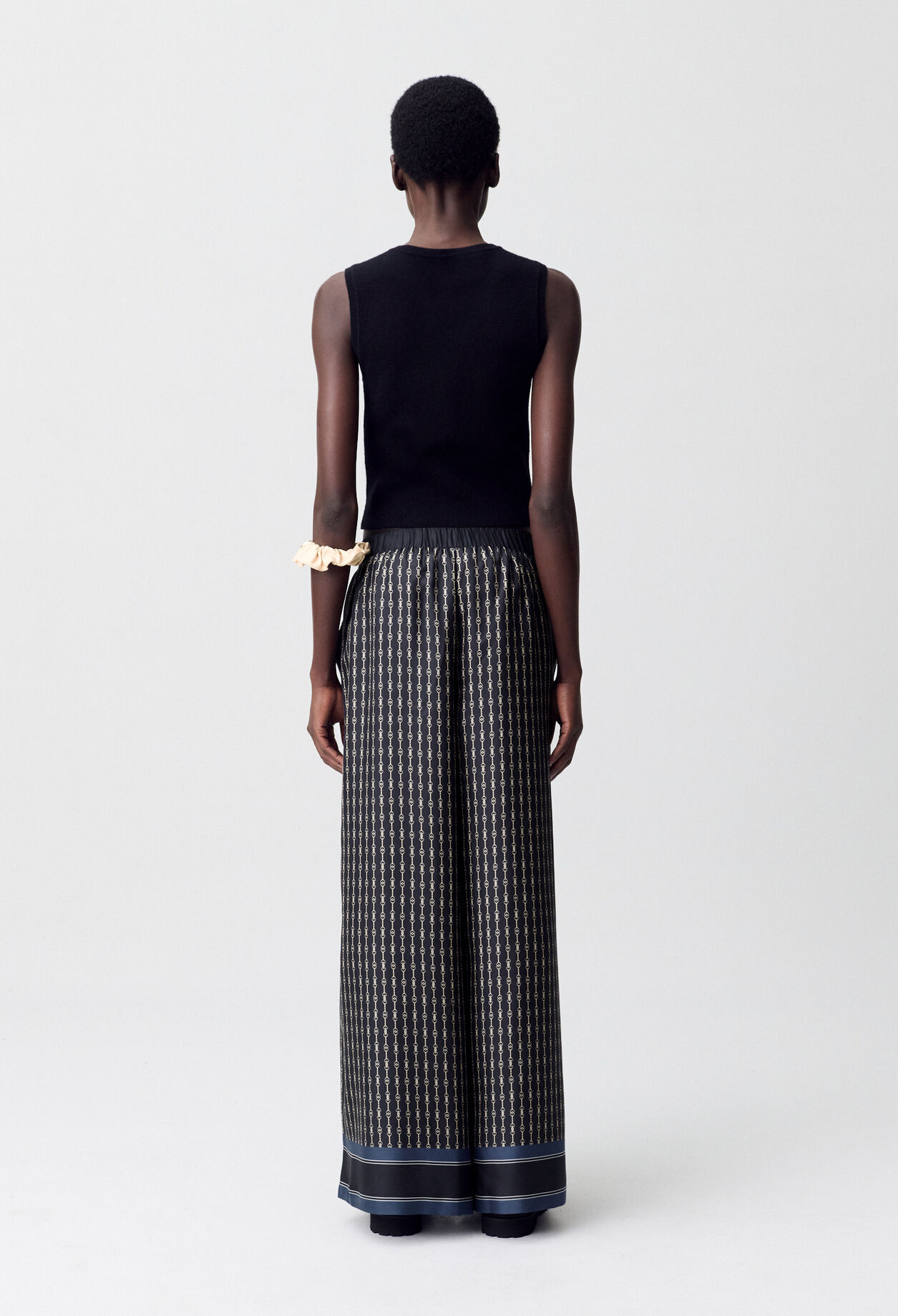 Flie&szlig;ende bedruckte Hose