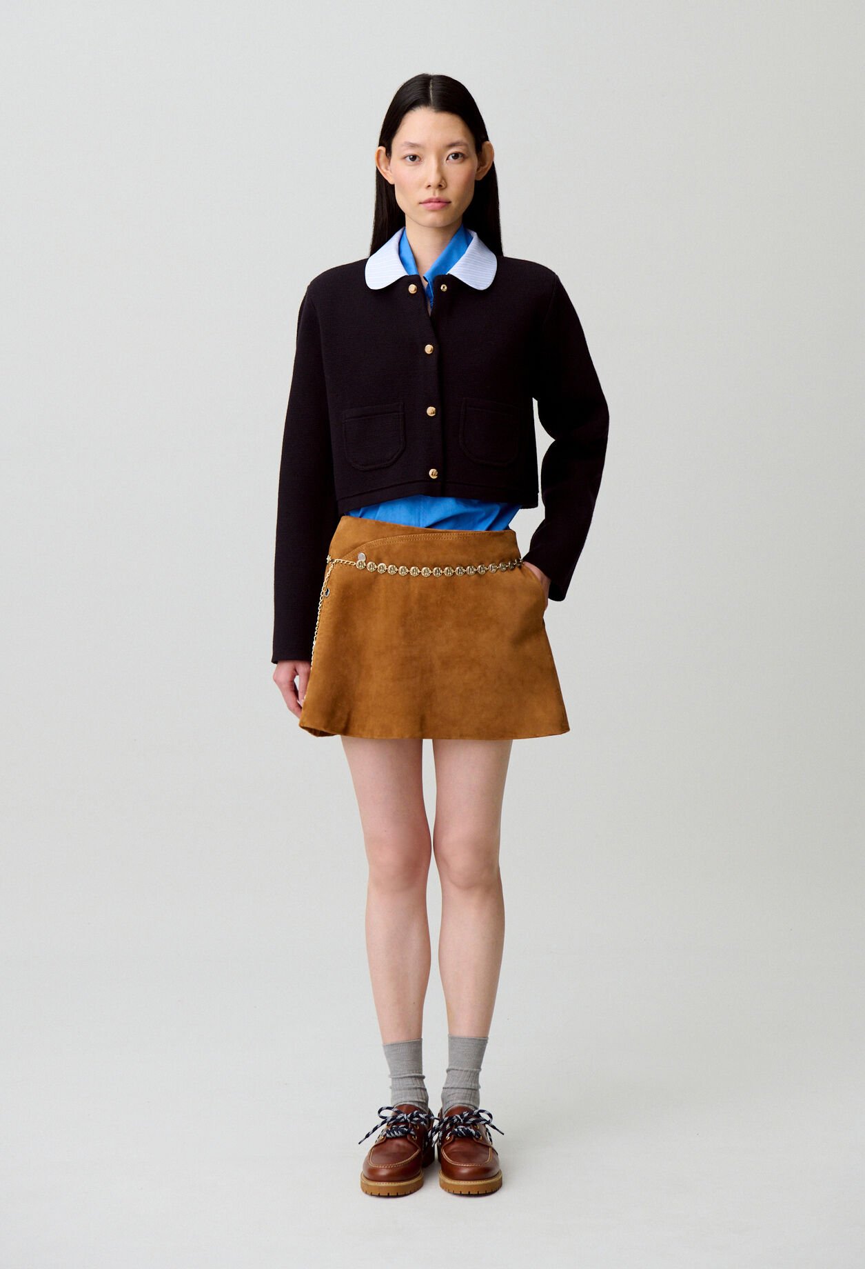 Short cardigan with collar