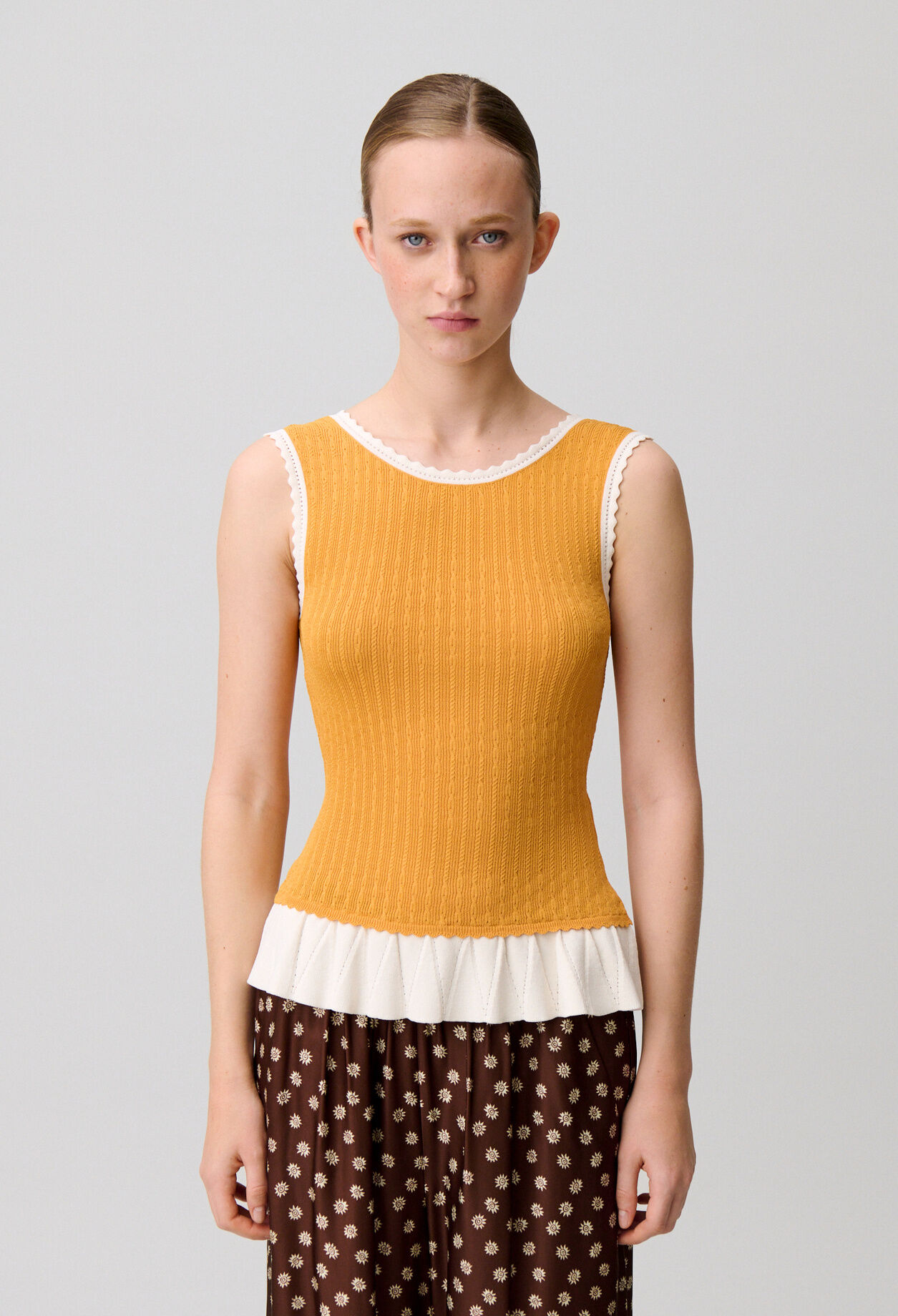 Stricktop mit Rundhals