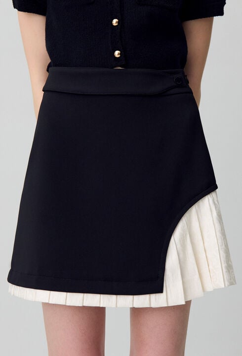 Straight mini skirt