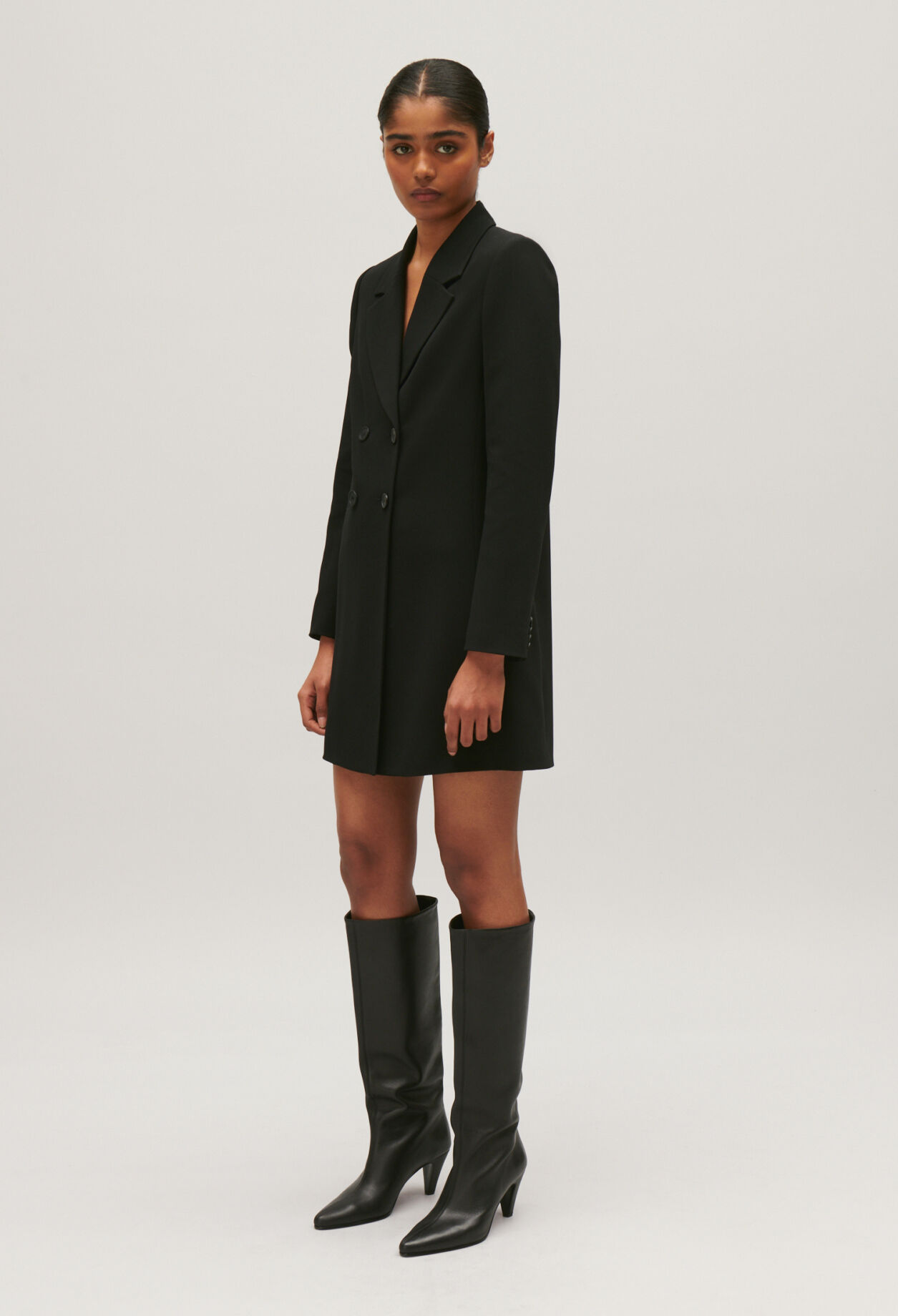 Robe courte tailleur noir