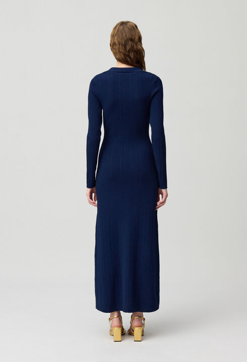 Knielanges Strickkleid