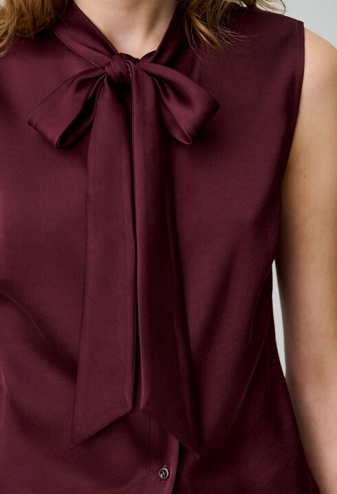 Chemise satinée sans manches