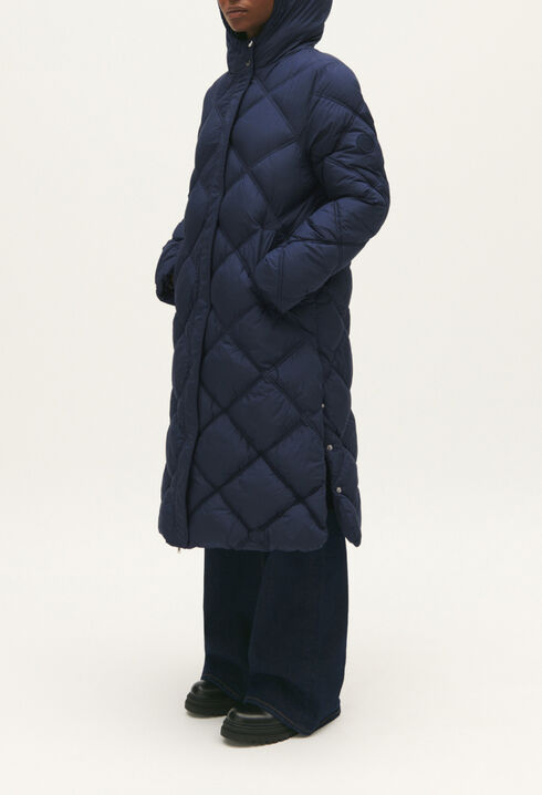 Mid-length puffer jacket