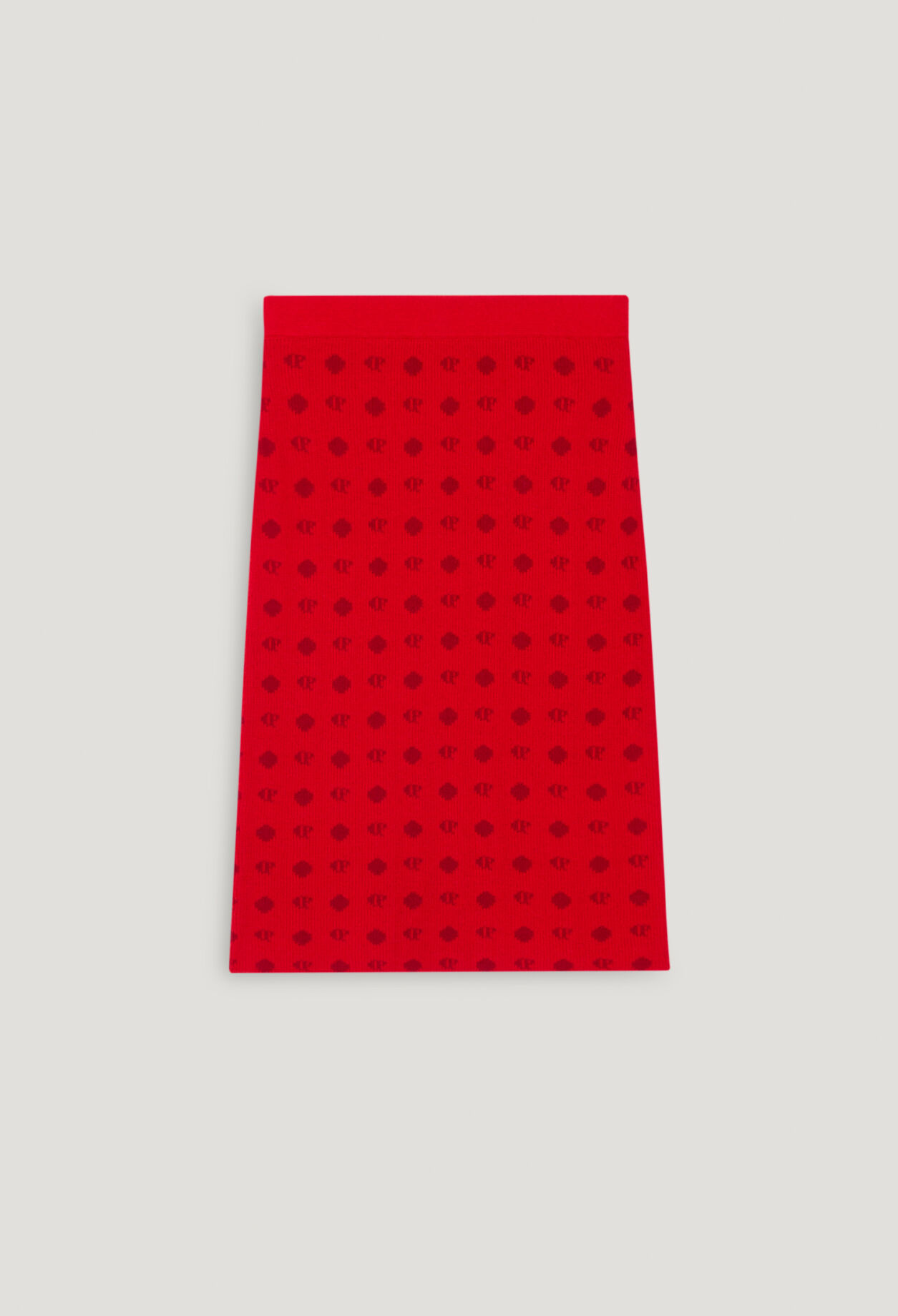 Mid-length red knit skirt